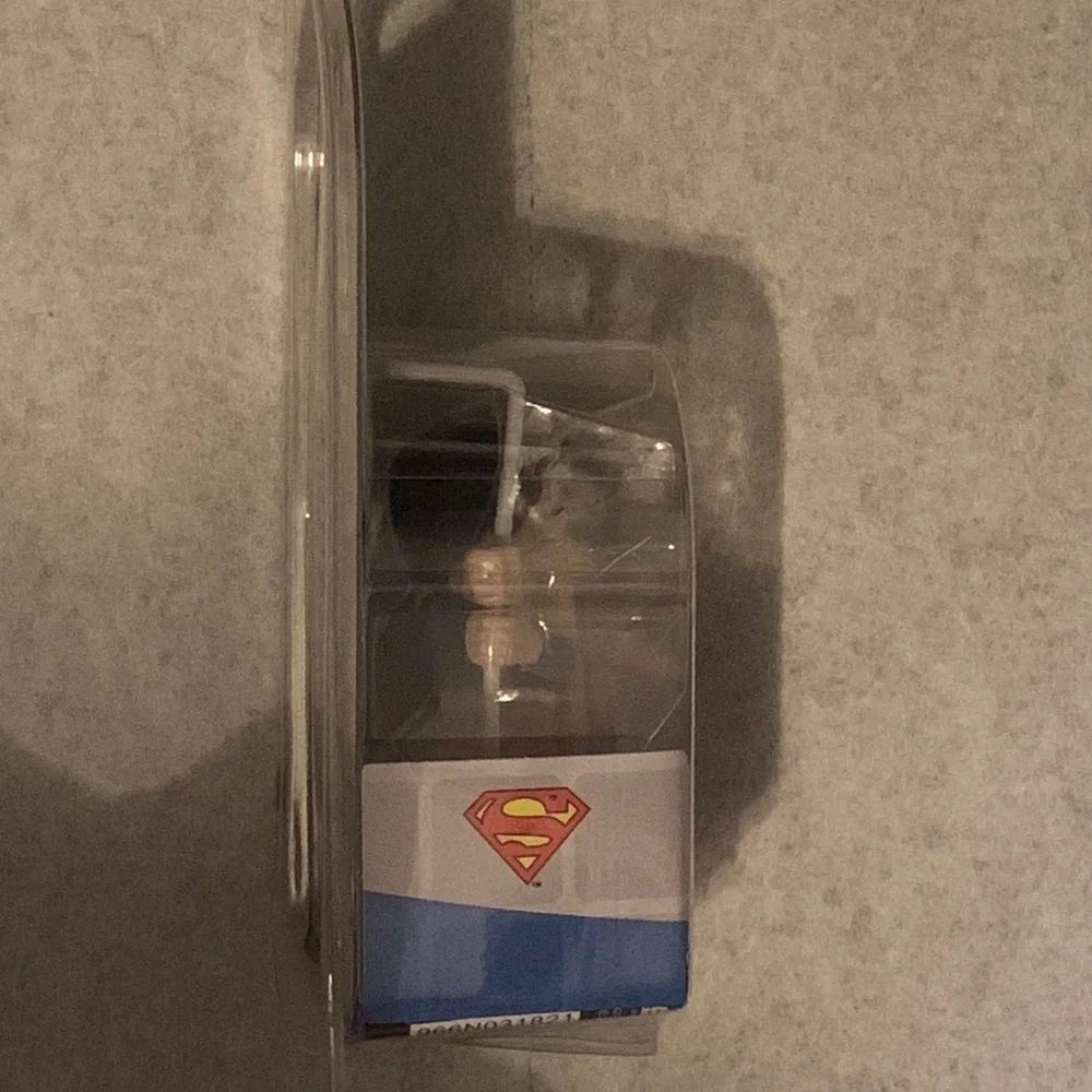 NECA Superman scalers (NWT)